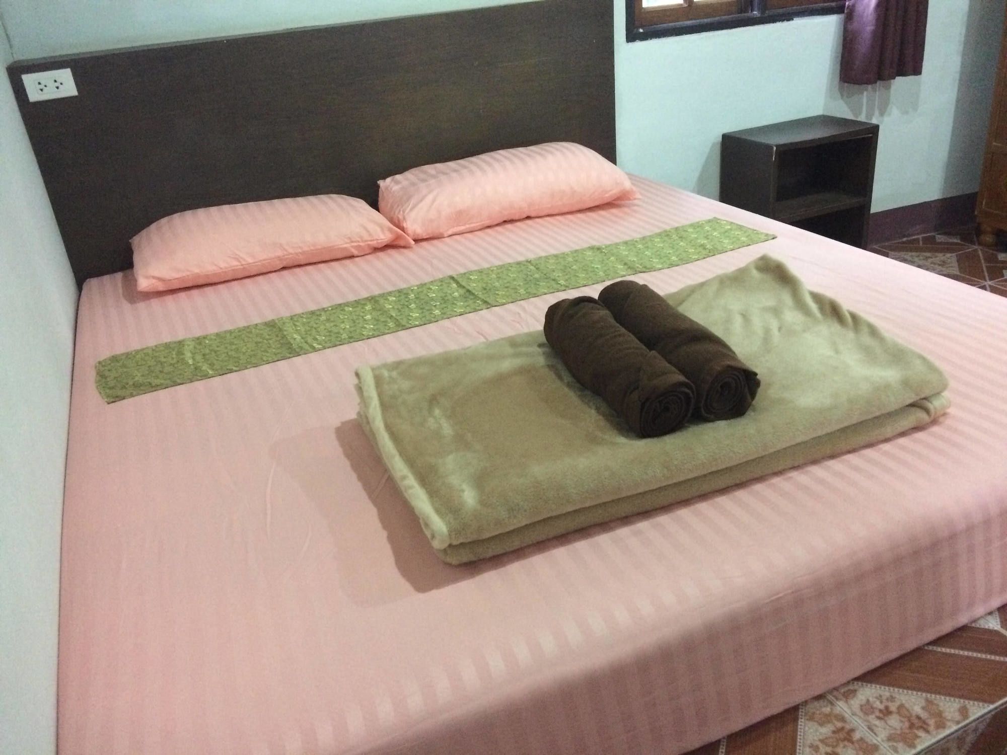 Hotel Hide-In House Ko Lanta Esterno foto