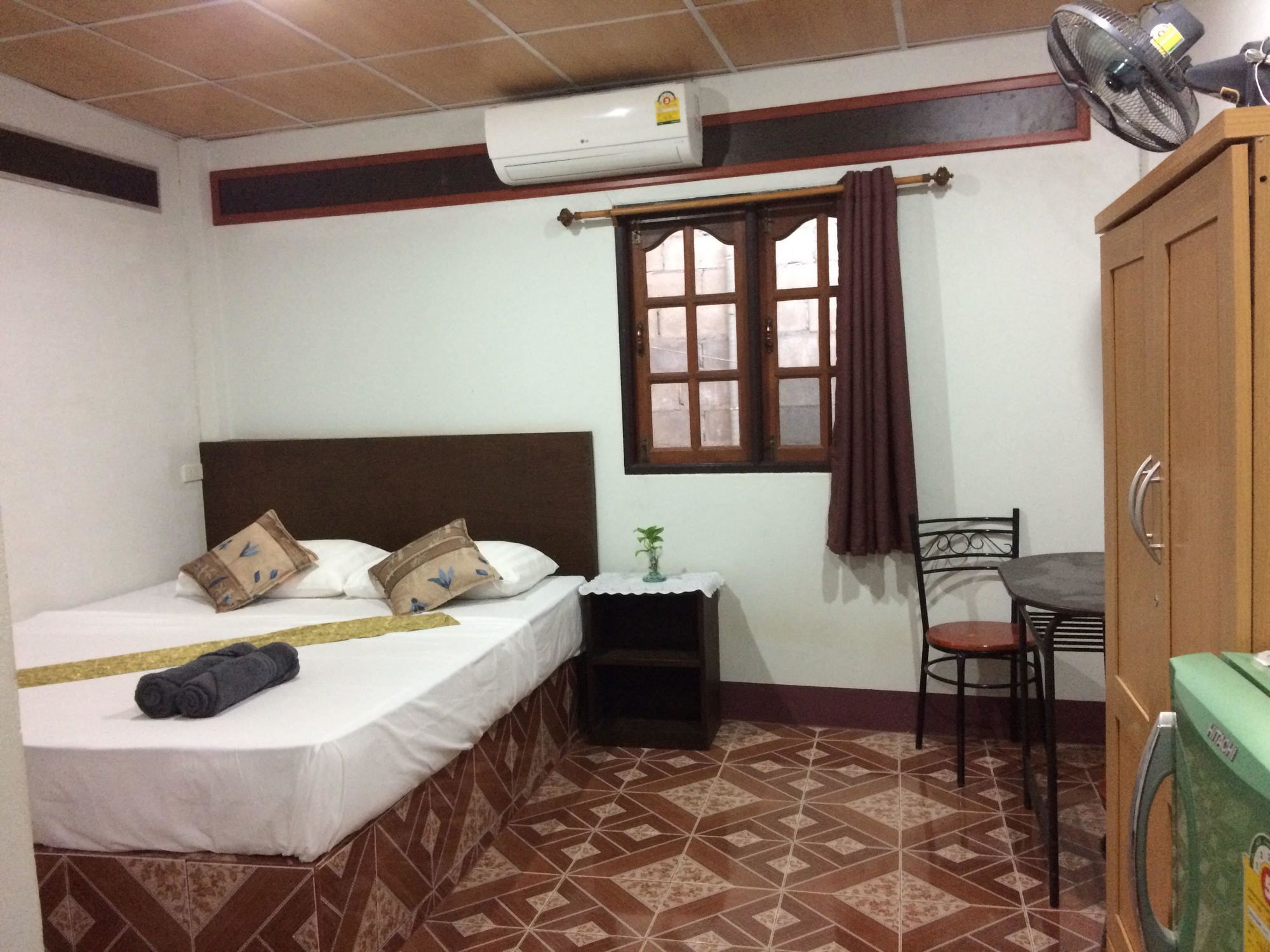 Hotel Hide-In House Ko Lanta Esterno foto