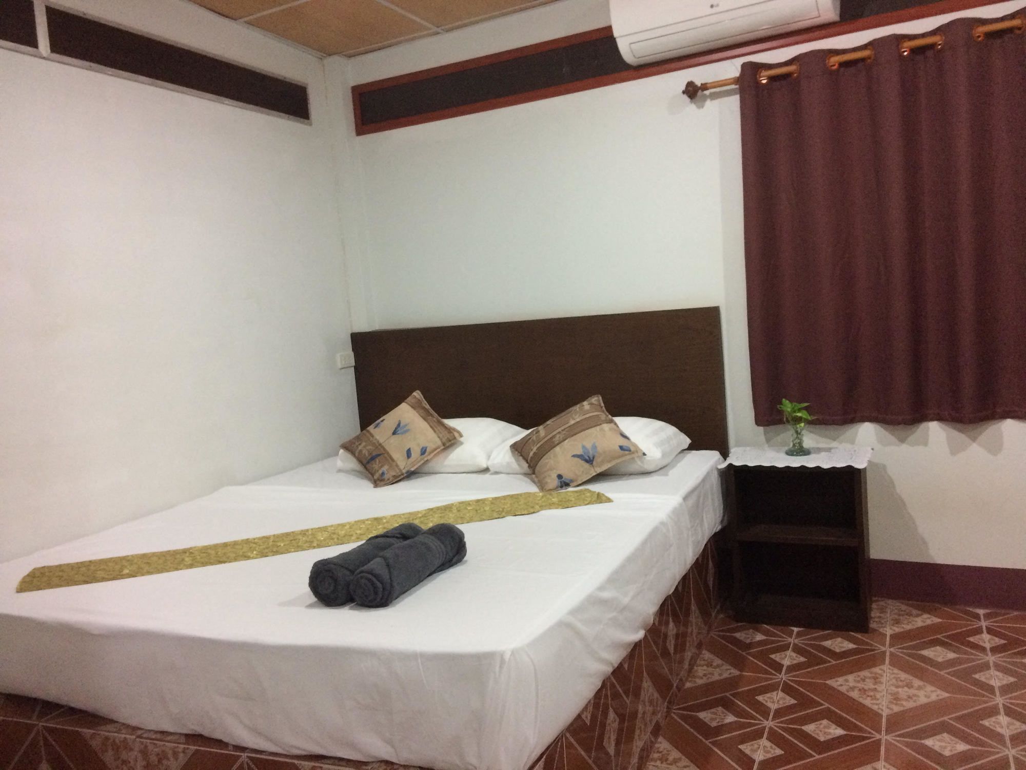 Hotel Hide-In House Ko Lanta Esterno foto